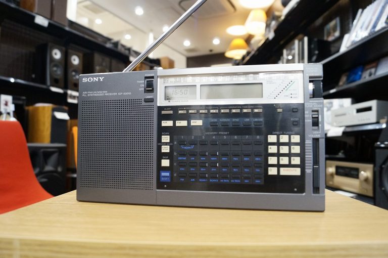 SONY BCLラジオ シンセサイザーレシーバー ICF-2001D高価買取実績 オーディオ高額査定